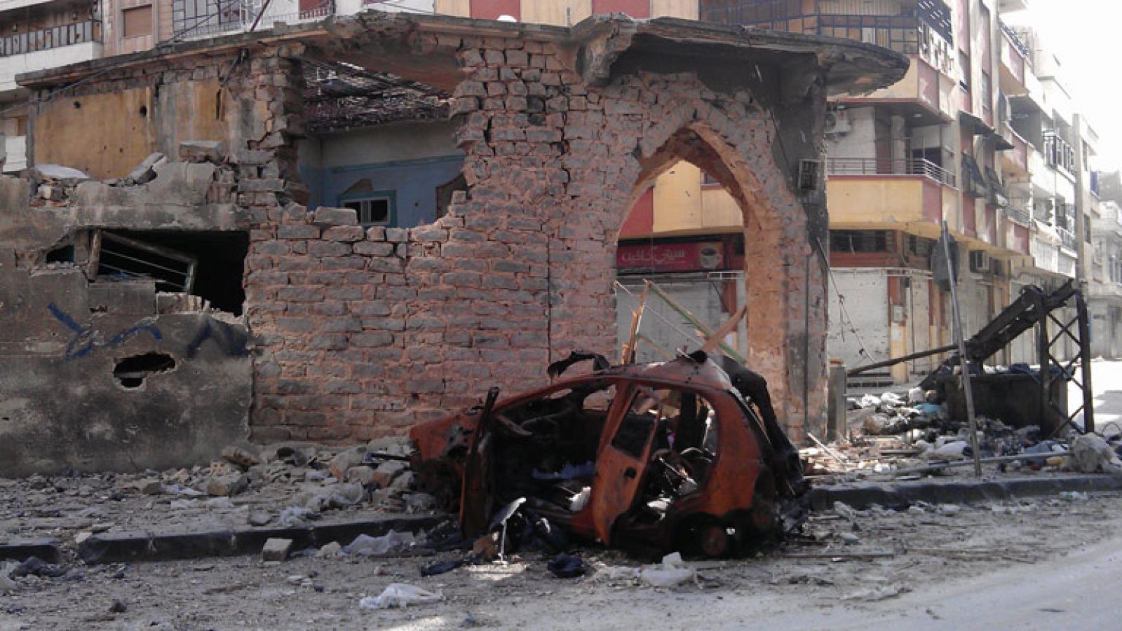 Kofi Annan visita Irán para intentar salvar su plan de paz para Siria