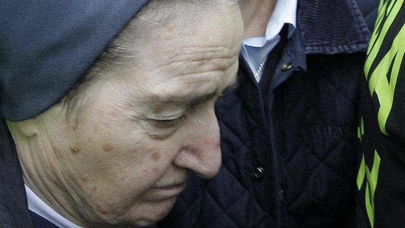 Sor María abandona los juzgados sin declarar por el caso de los niños robados
