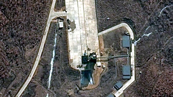 Telediario 1 - Suspensión del cohete en Corea