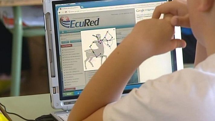 Telediario 1 - Ordenadores en las escuelas