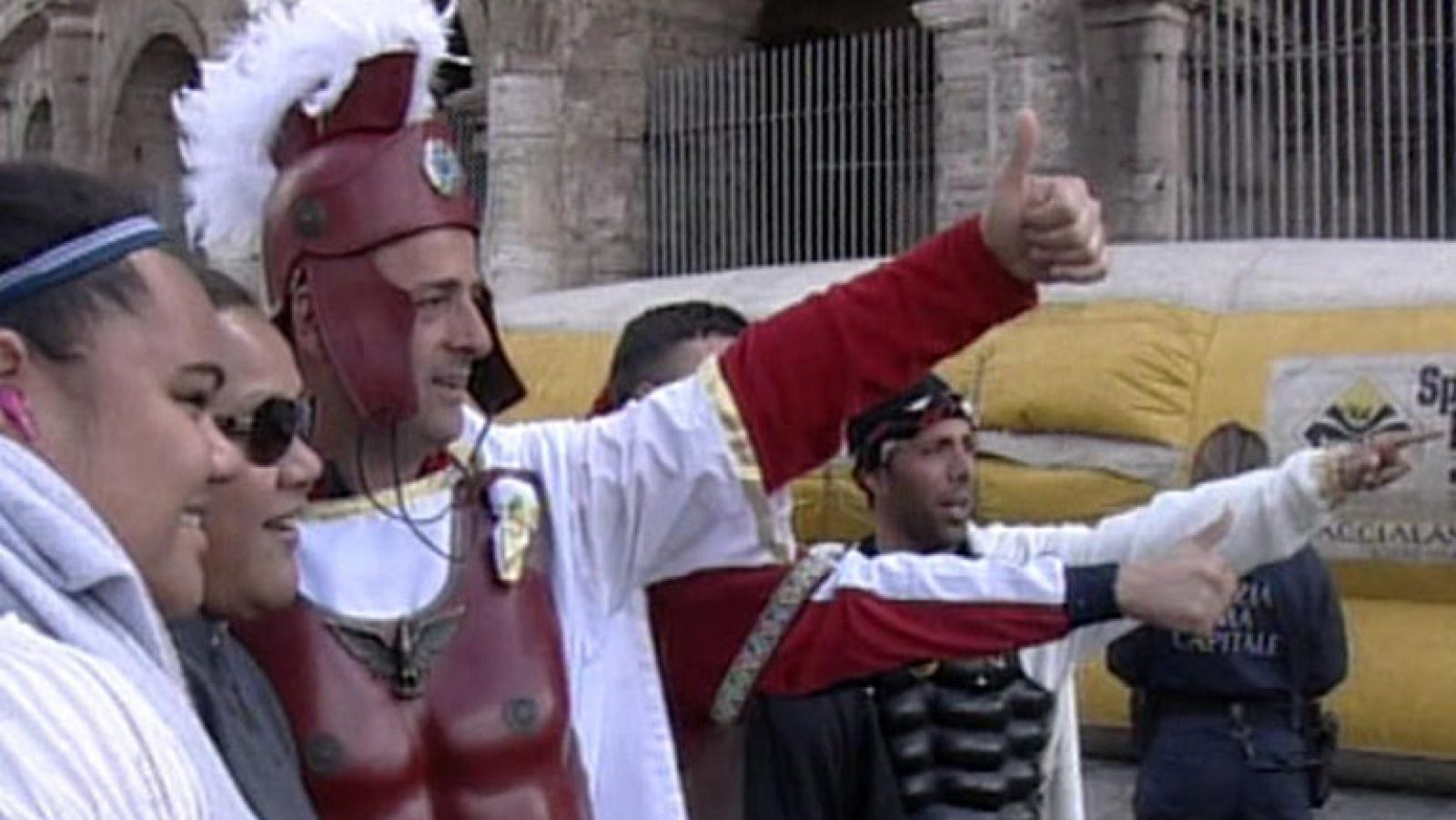 El ayuntamiento de Roma prohíbe a los centuriones que se fotografíen con los turistas