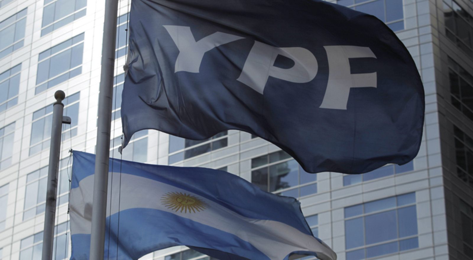 El gobierno argentino sobre YPF