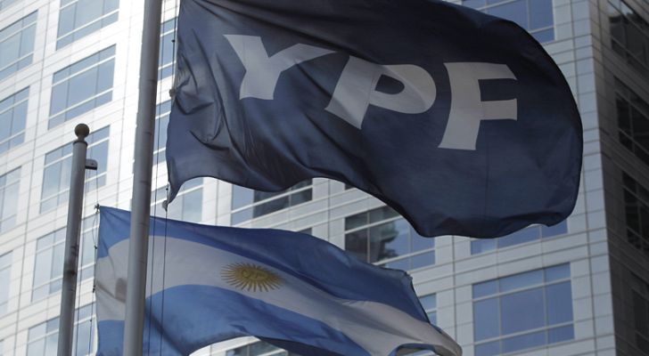 Telediario 1 - El gobierno argentino sobre YPF