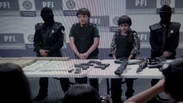 Telediario 1 - Un vídeo "remueve" la campaña electoral mexicana