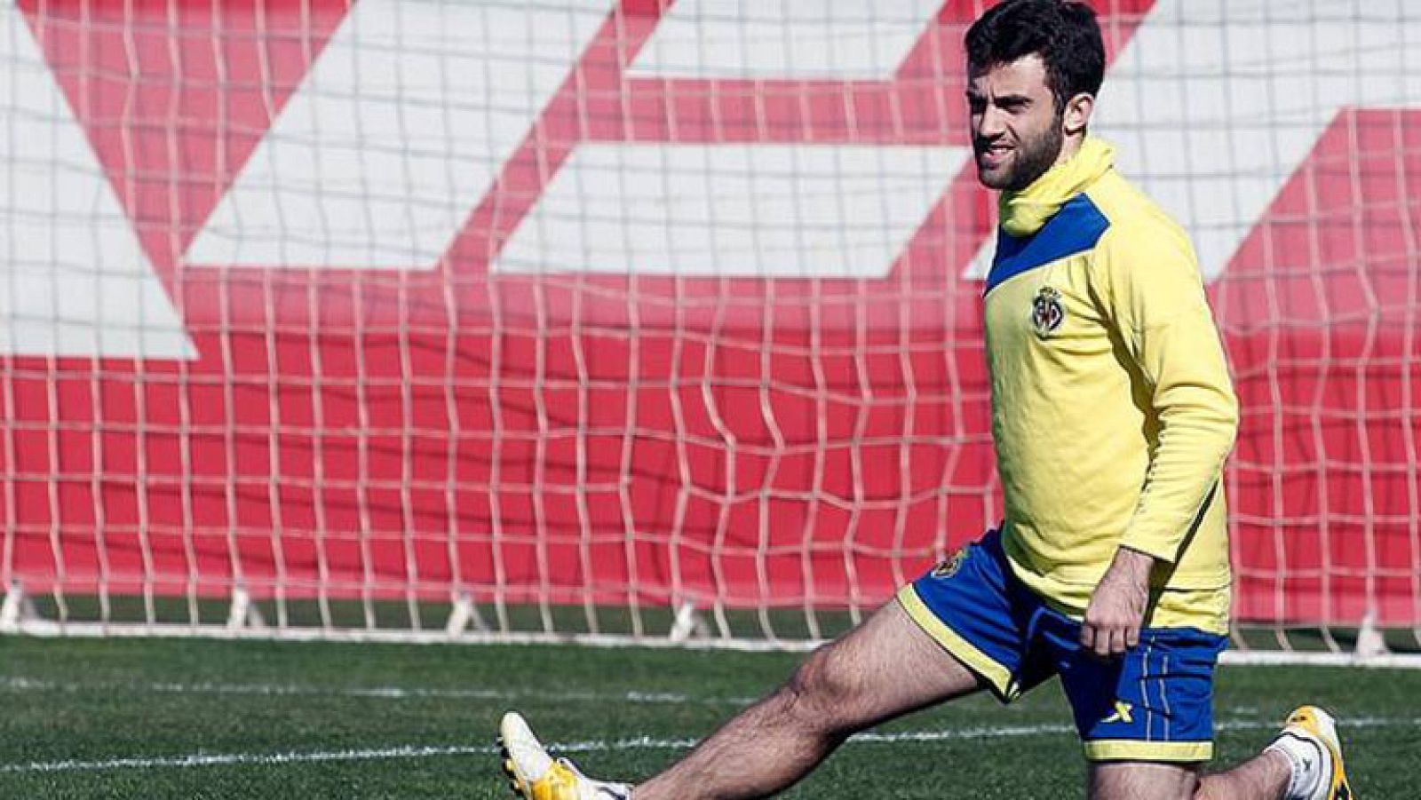 Rossi vuelve a romperse los ligamentos | Ver