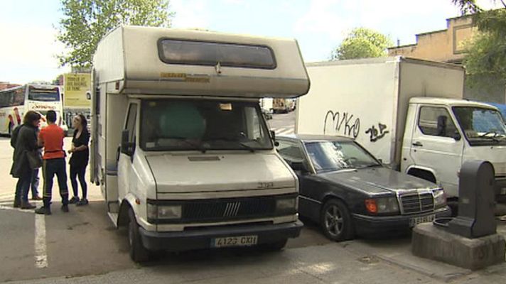 Telediario 1 - Viviendo en caravanas