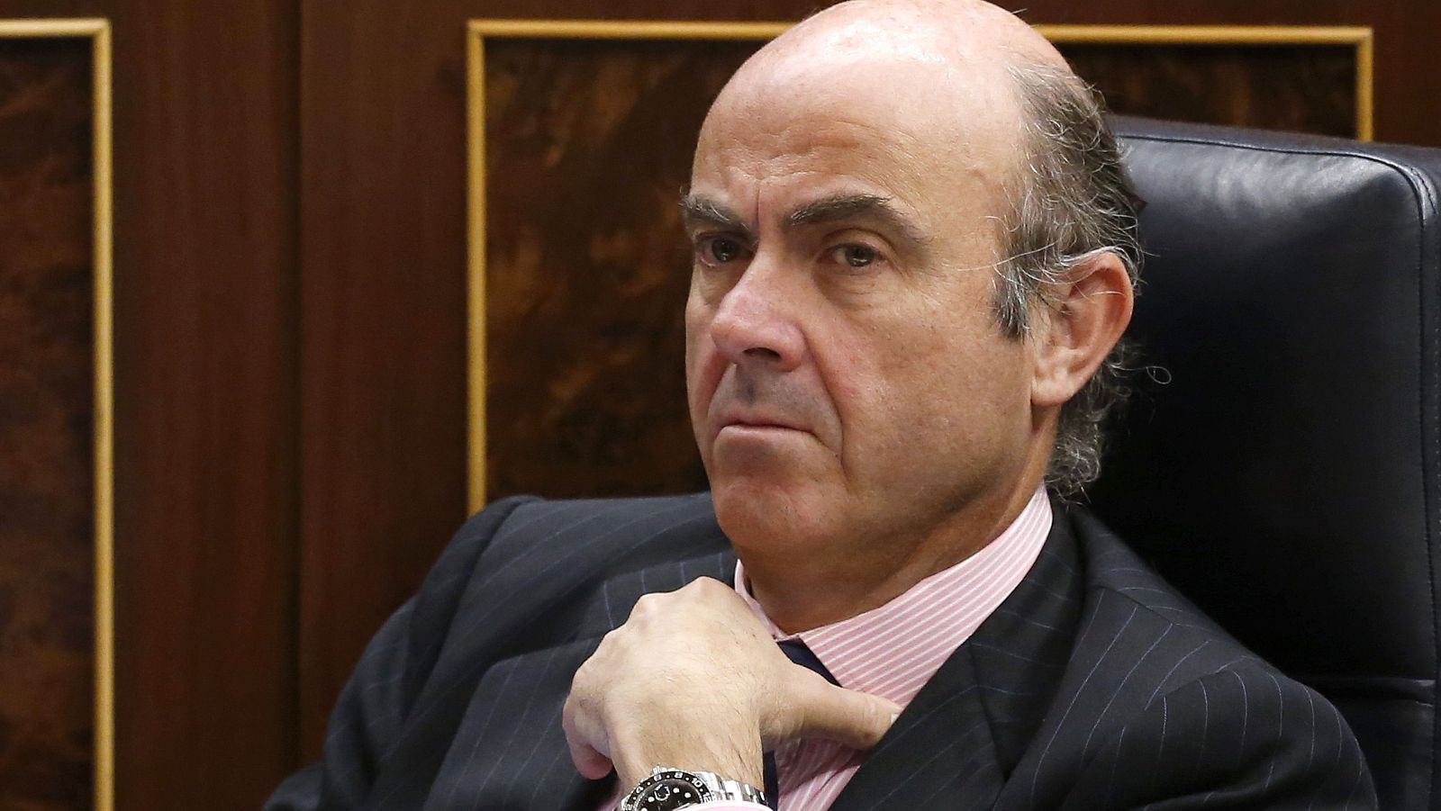 De Guindos explica a inversores internacionales las medidas anticrisis