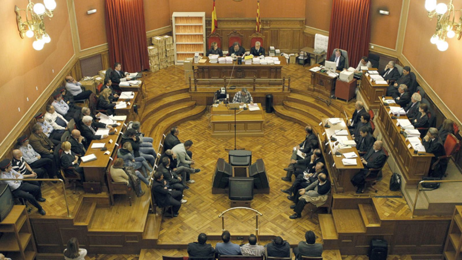 Comienza en Barcelona el juicio contra la llamada banda del puerto