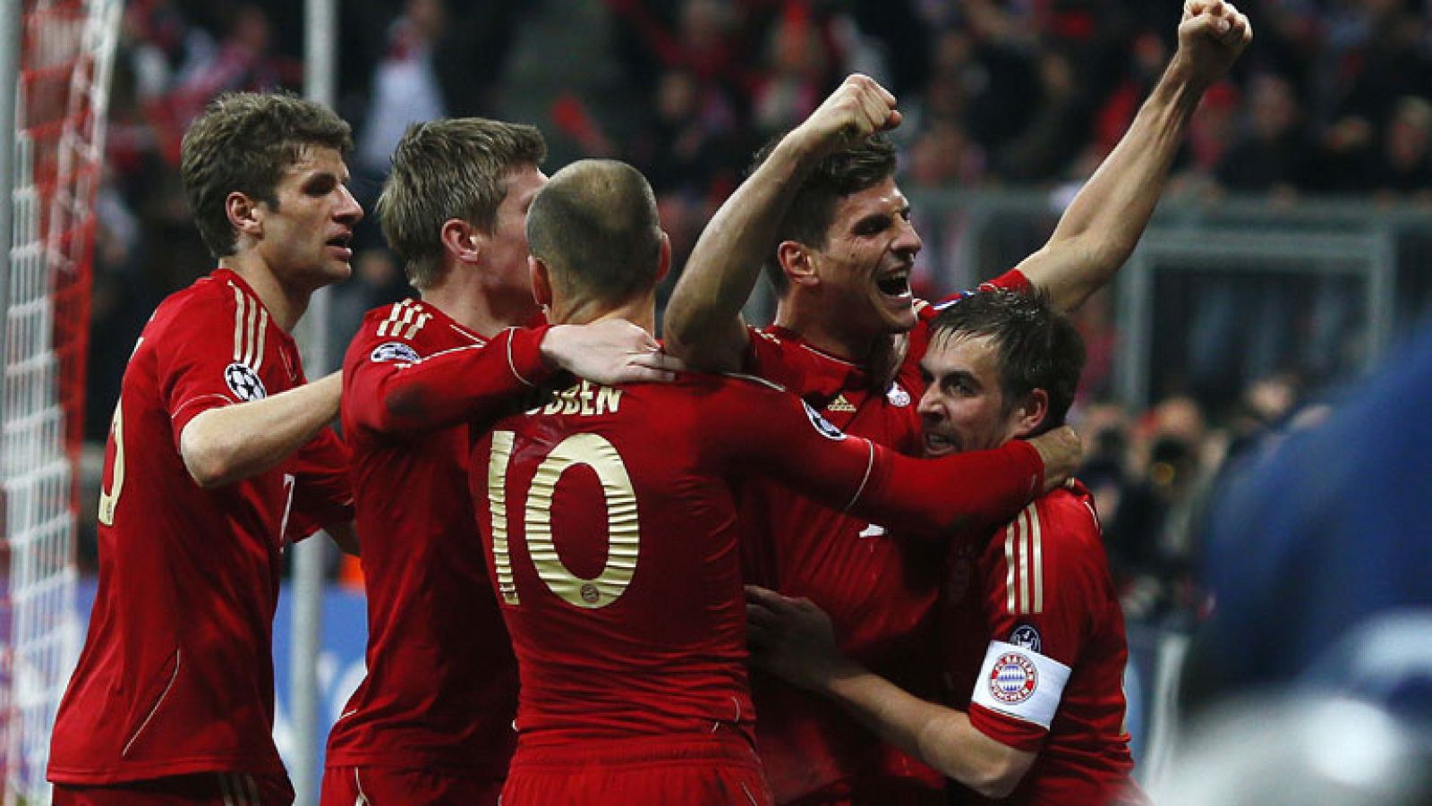 Mario Gómez sentencia el encuentro (2-1) | Ver