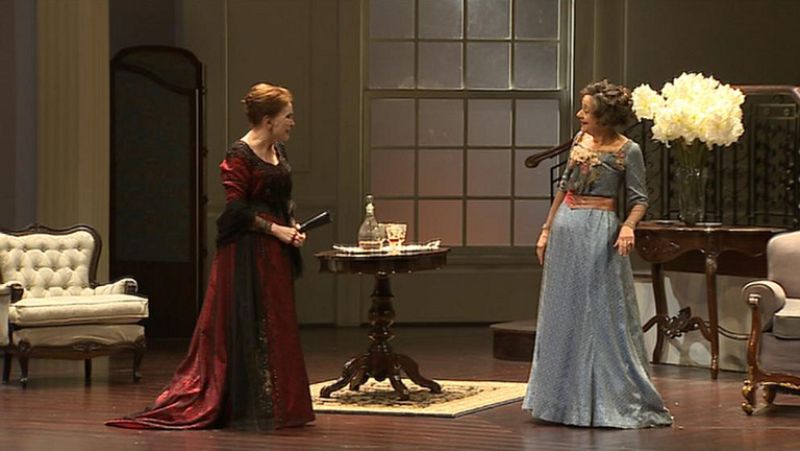 Nuria Espert se convierte en "La loba"