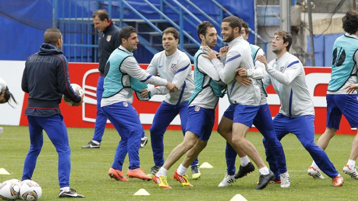 Telediario 1 - Atlético o Valencia, solo uno puede llegar a la final de Bucarest