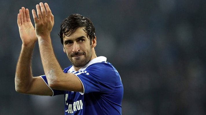 Telediario 1 - Raúl González anuncia su marcha del Schalke 04