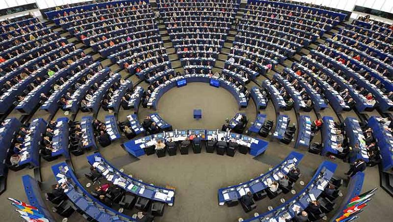 La Eurocámara insta a suspender las ventajas arancelarias de Argentina en la UE por el caso YPF