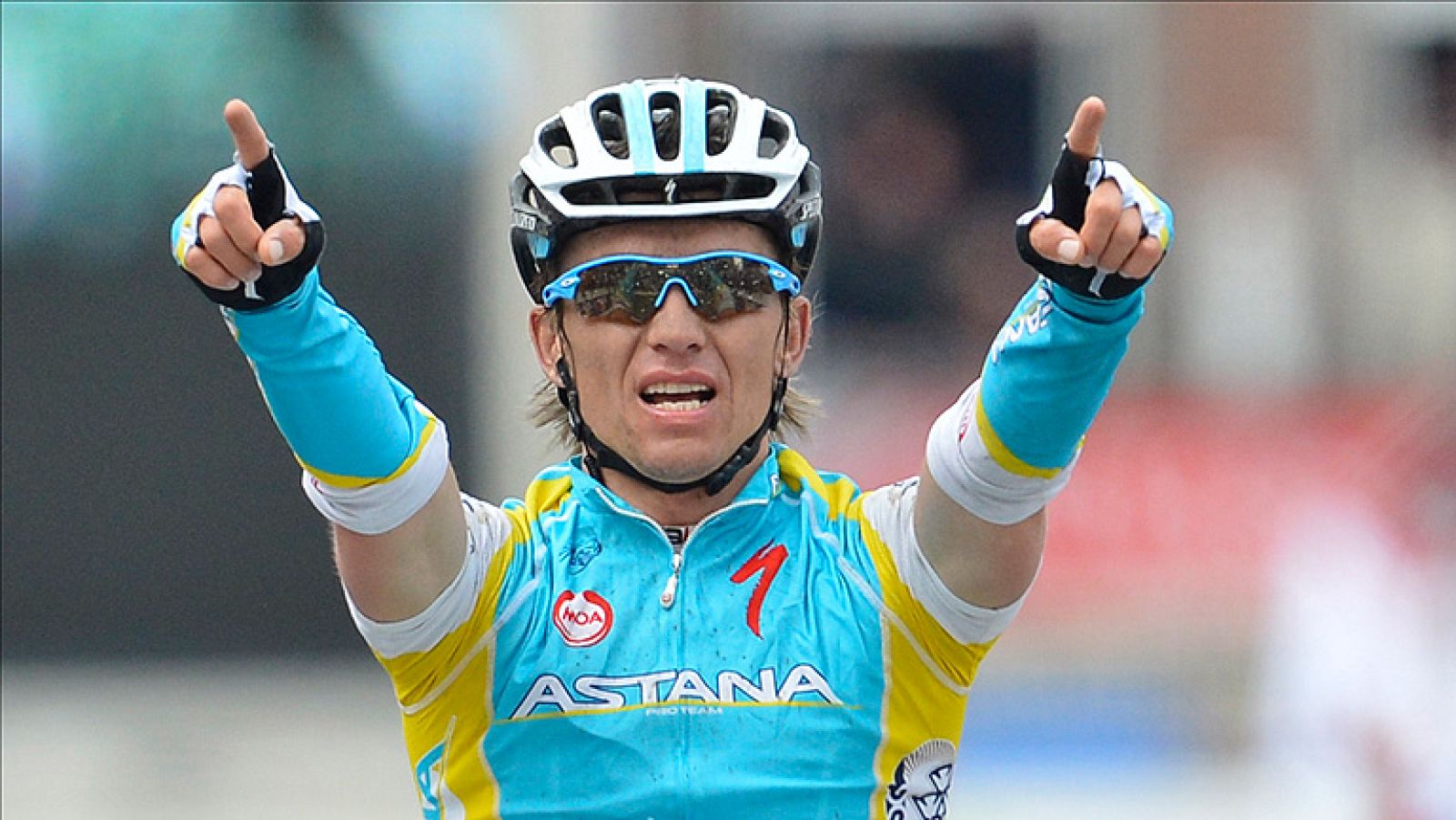 El kazako Maxim Iglinskiy, corredor del Astana, sorprendió a todos los favoritos y se alzó con el triunfo en la Lieja-Bastoña-Lieja, en Bélgica, gracias a un último ataque que le permitió alcanzar en solitario la línea de meta. Ilginski, que invirtió