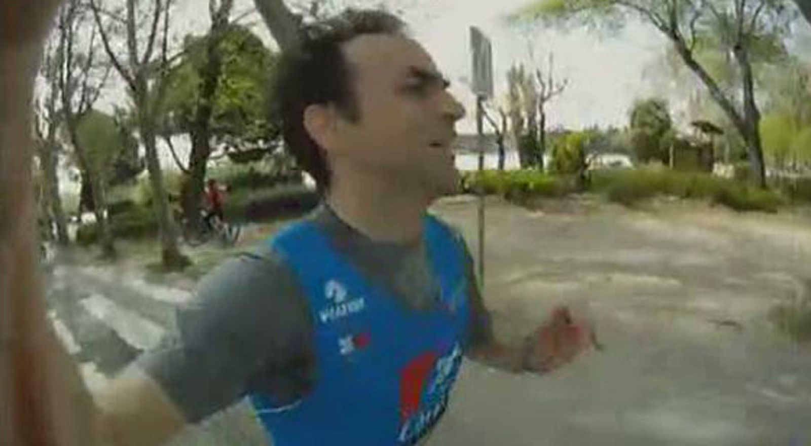 Corremos el maratón de Madrid junto a un participante, que nos enseña cómo es la carrera desde dentro.