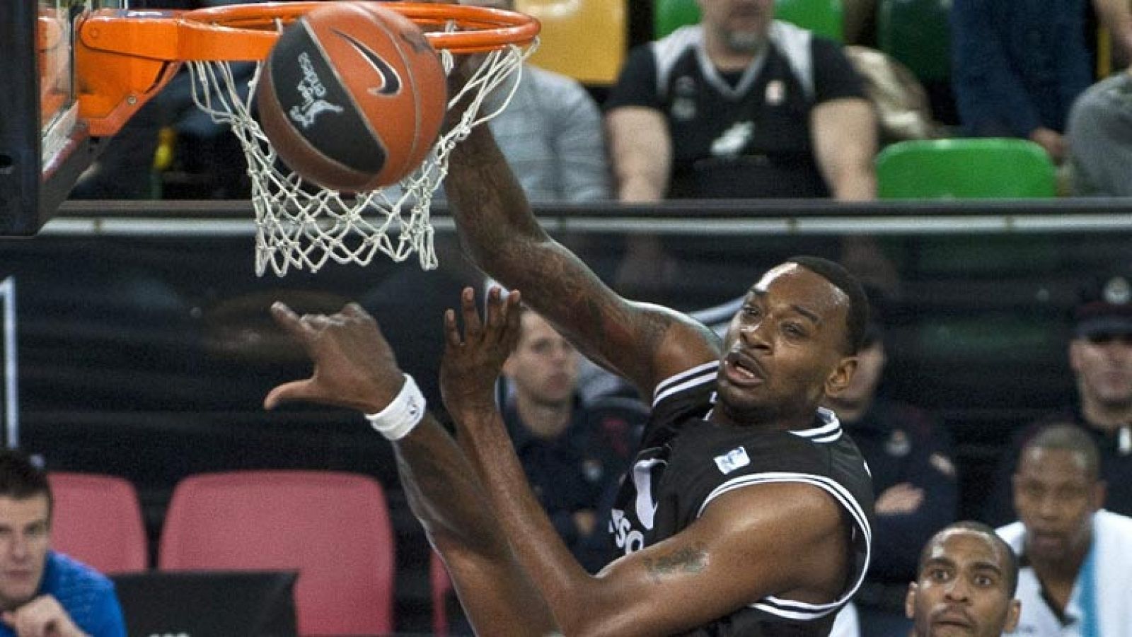 Las tres mejores canastas de la 30ª jornada de la ACB | Ver