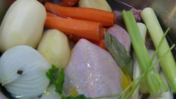 +Gente - Caldo de pollo de alto rendimiento