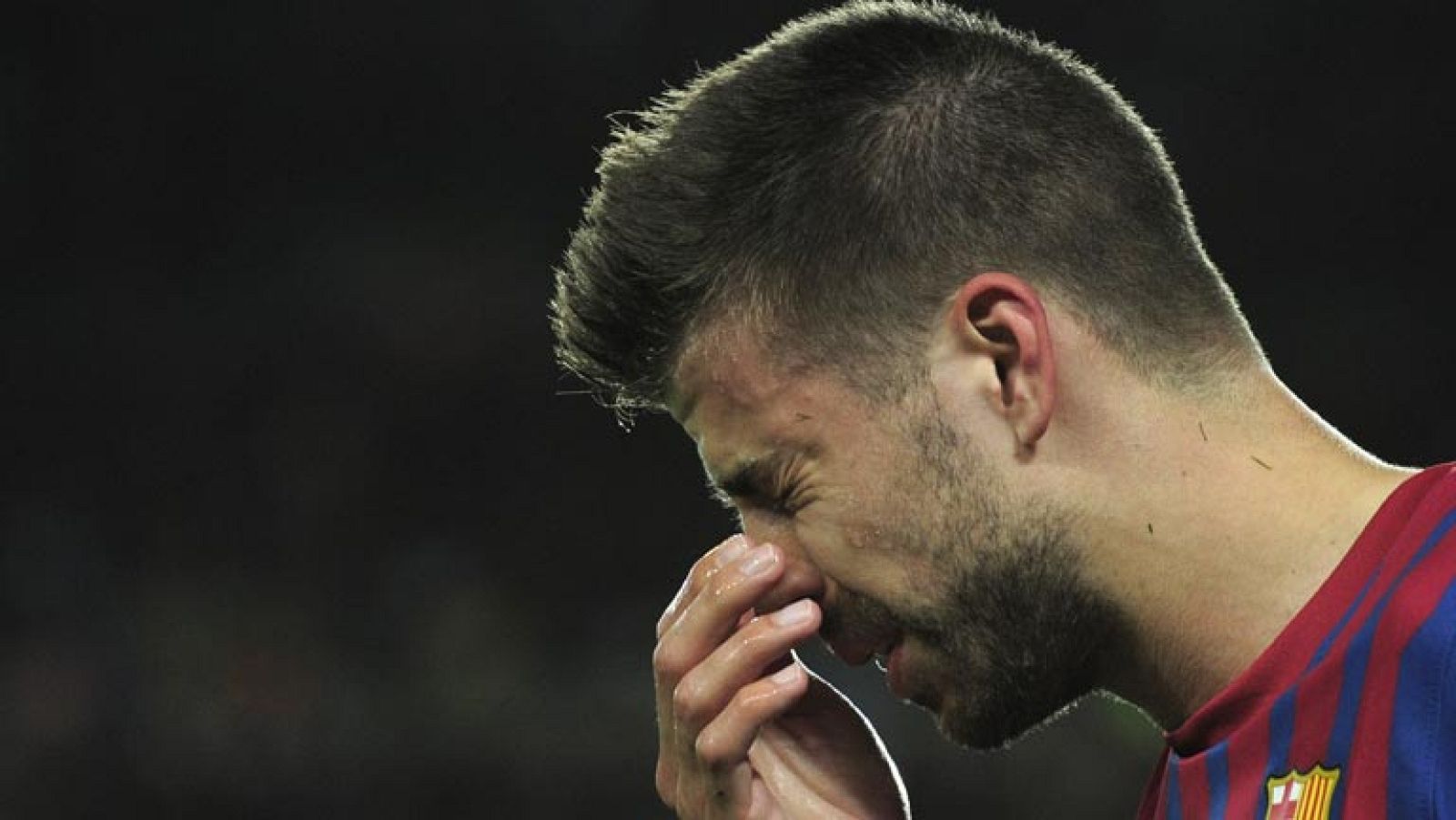 Piqué abandona el hospital