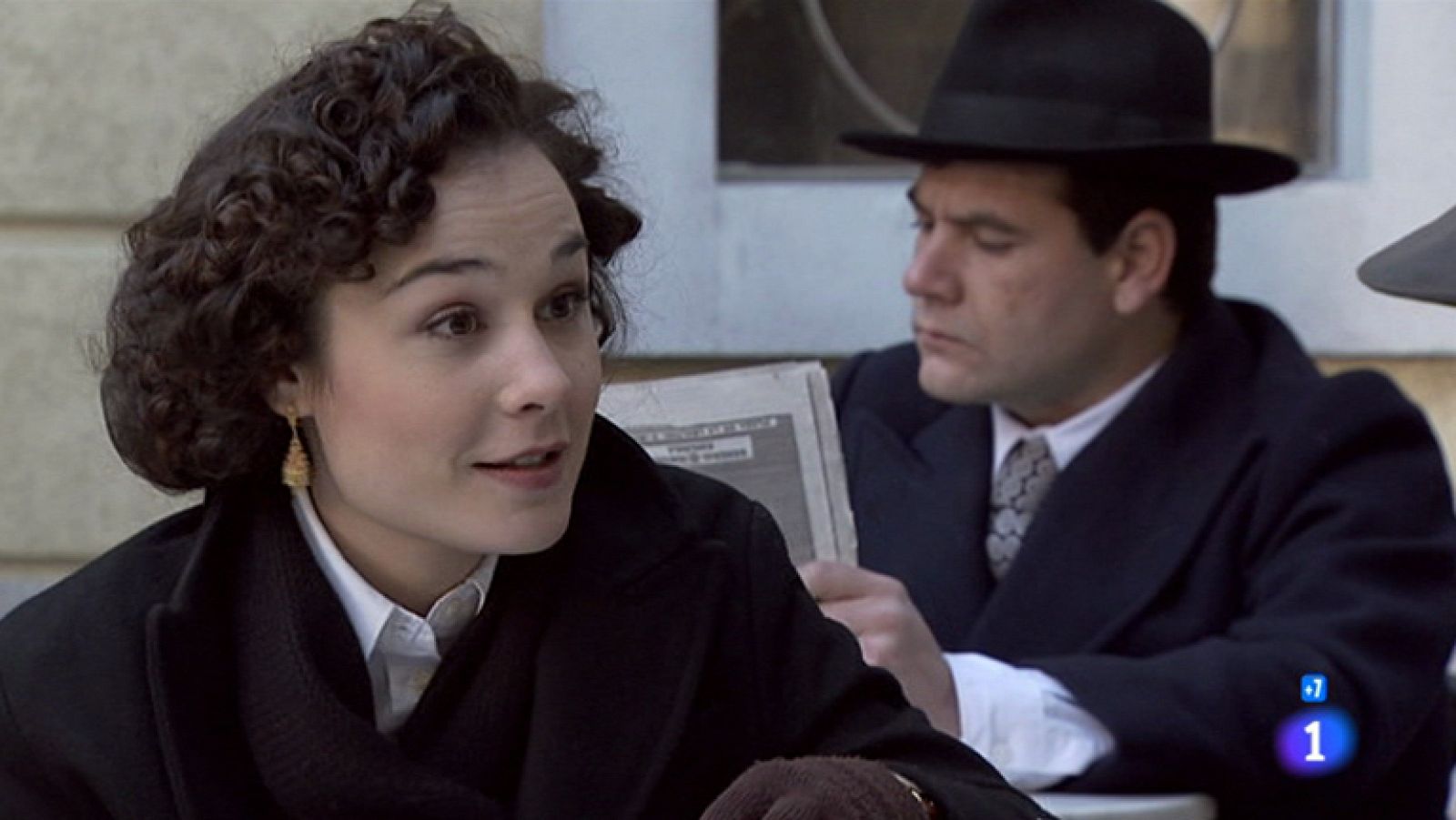 Amar - Ahora es Asun la que coquetea con Héctor