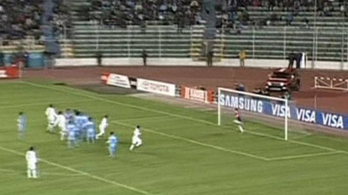 Telediario 1 - La 'doble barrera' funciona para el Bolívar, consigue 2 goles ante el Santos