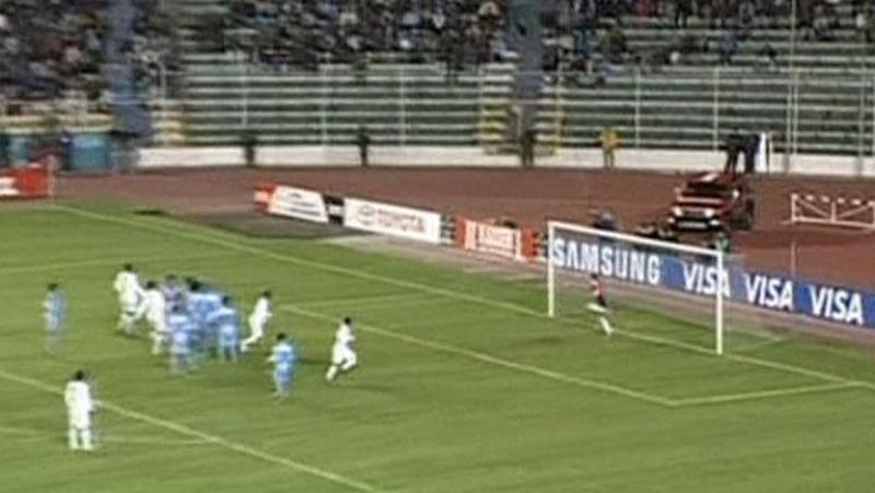 La 'doble barrera' funciona para el Bolívar, consigue 2 goles ante el Santos | Ver