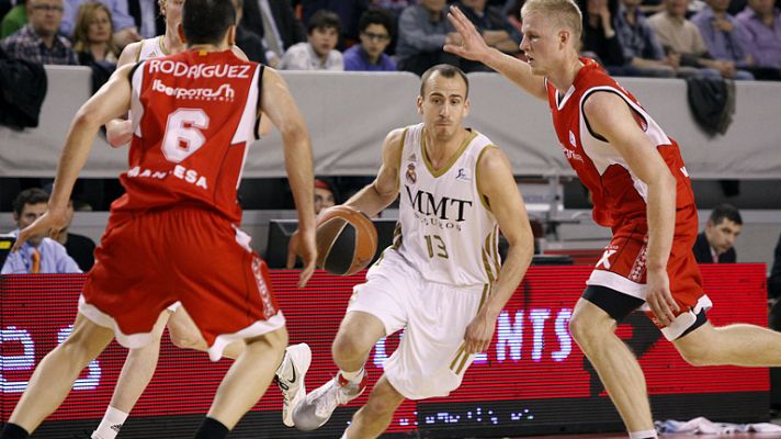 Baloncesto en RTVE - Assignia Manresa 93-96 Real Madrid