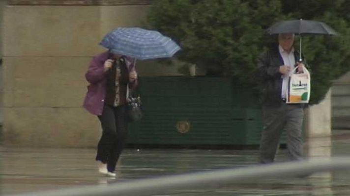 Telediario 1 - Telediario 2 en 4' - 30/04/12