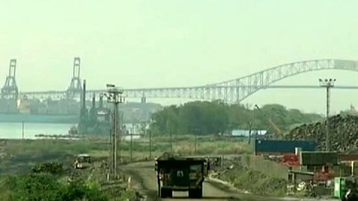 Telediario 1 - Se retrasan las obras para ampliar el Canal de Panamá