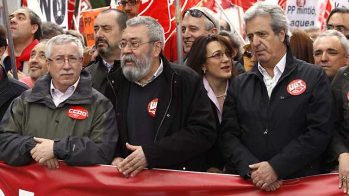 Telediario 1 - Telediario - 15 horas - 01/05/12