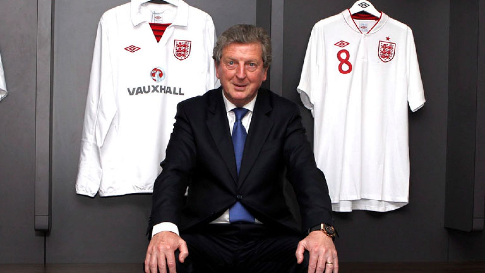 Roy Hodgson, nombrado nuevo seleccionador inglés