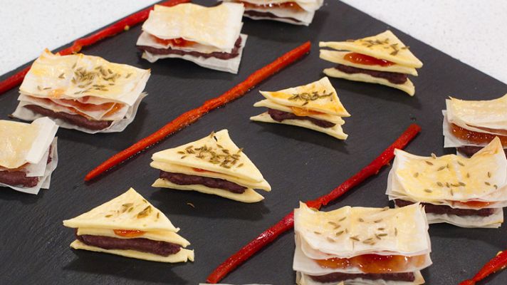 La mañana - Mini lasañas con crema de morcilla