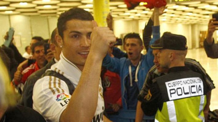 Telediario 1 - El Madrid aterriza en Barajas