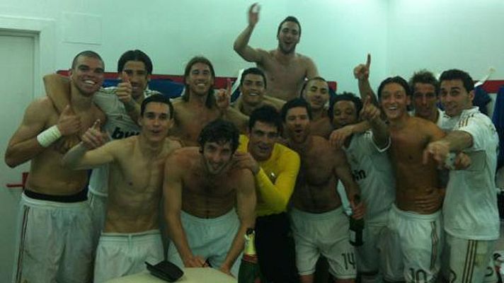  - Celebración por todo lo alto en el vestuario madridista