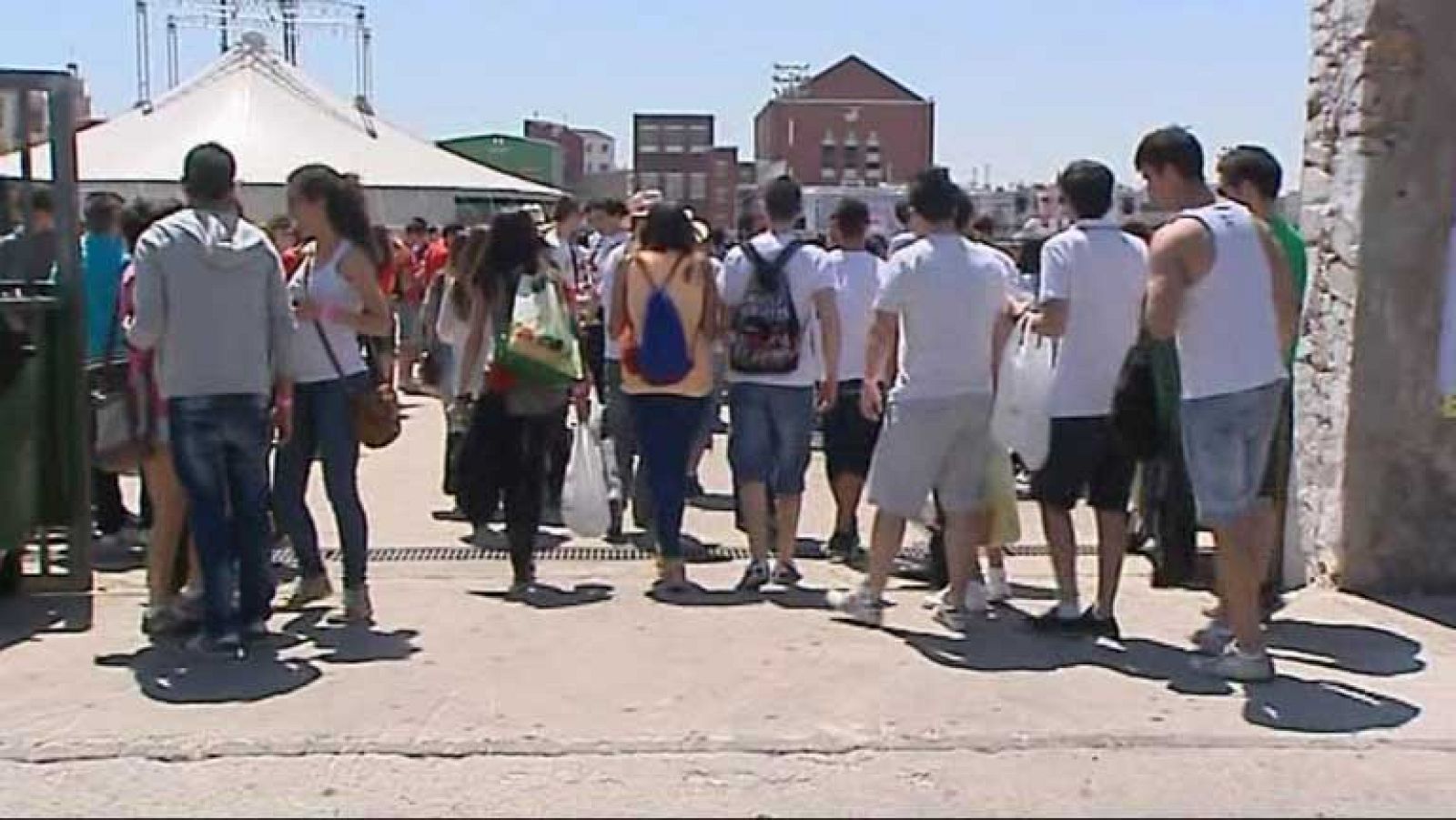 Cerca de 10.000 jóvenes se espera que acudan al macrobotellón en Valencia