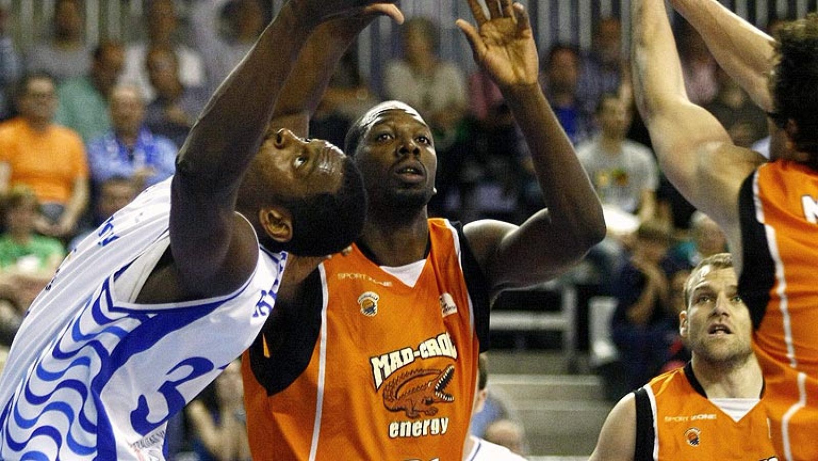 Lucentum 66-55 Fuenlabrada