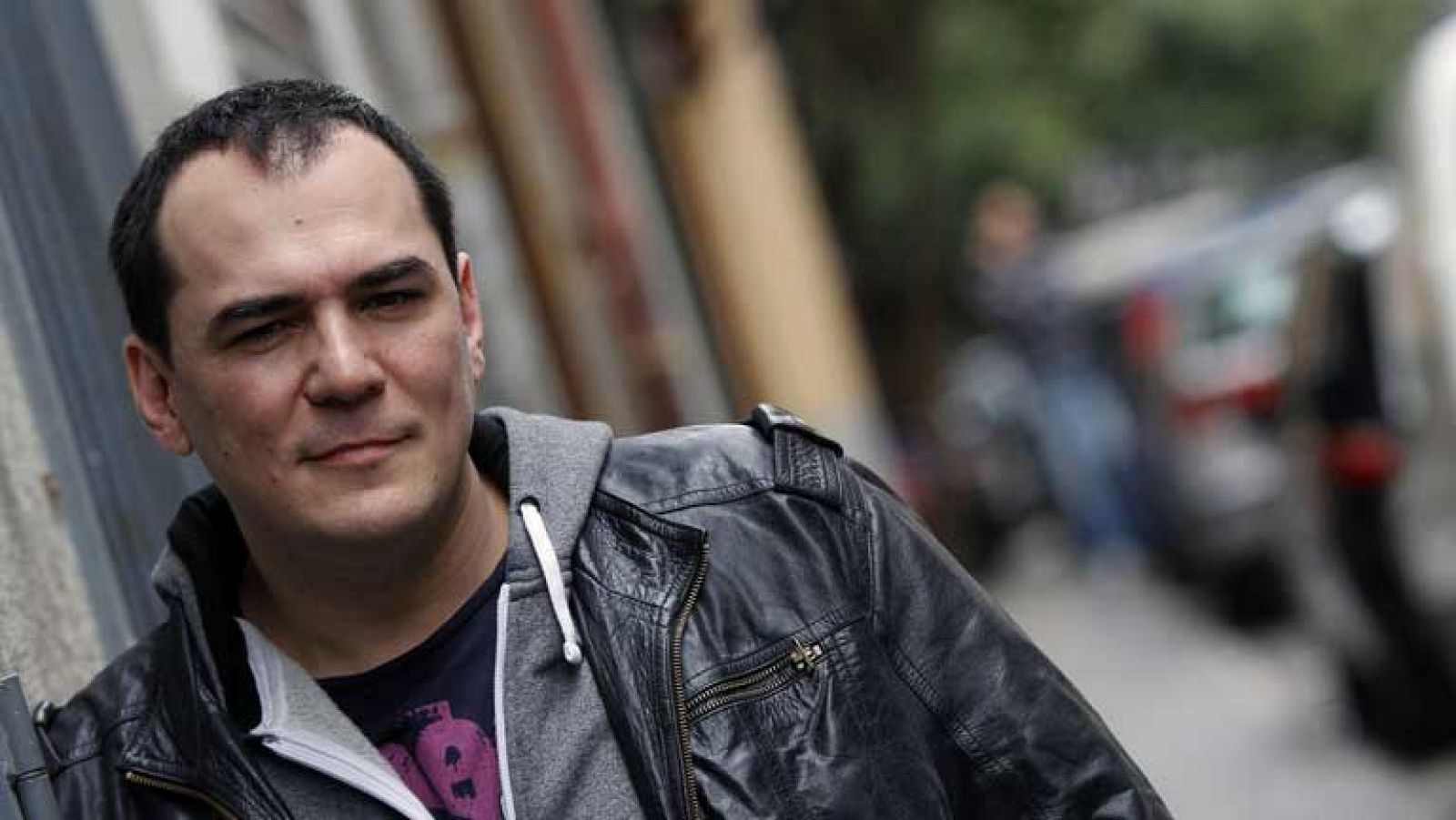 El cantautor Ismael Serrano publica mañana su octavo disco, "Todo empieza y todo acaba en tí"