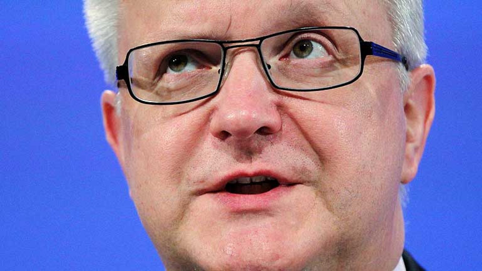 Bruselas admite que puede darse cierto margen a los países en dificultades "como España"