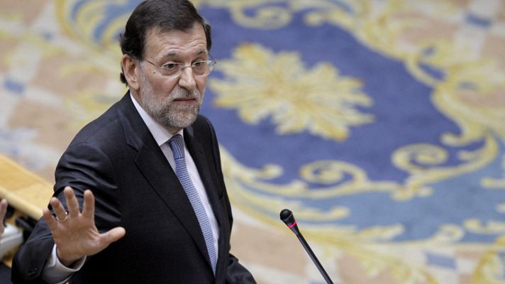Informativo 24h - El PSOE acusa al Rajoy de gastar en un banco los recortes y Rajoy dice que ellos "inyectaron dinero público"