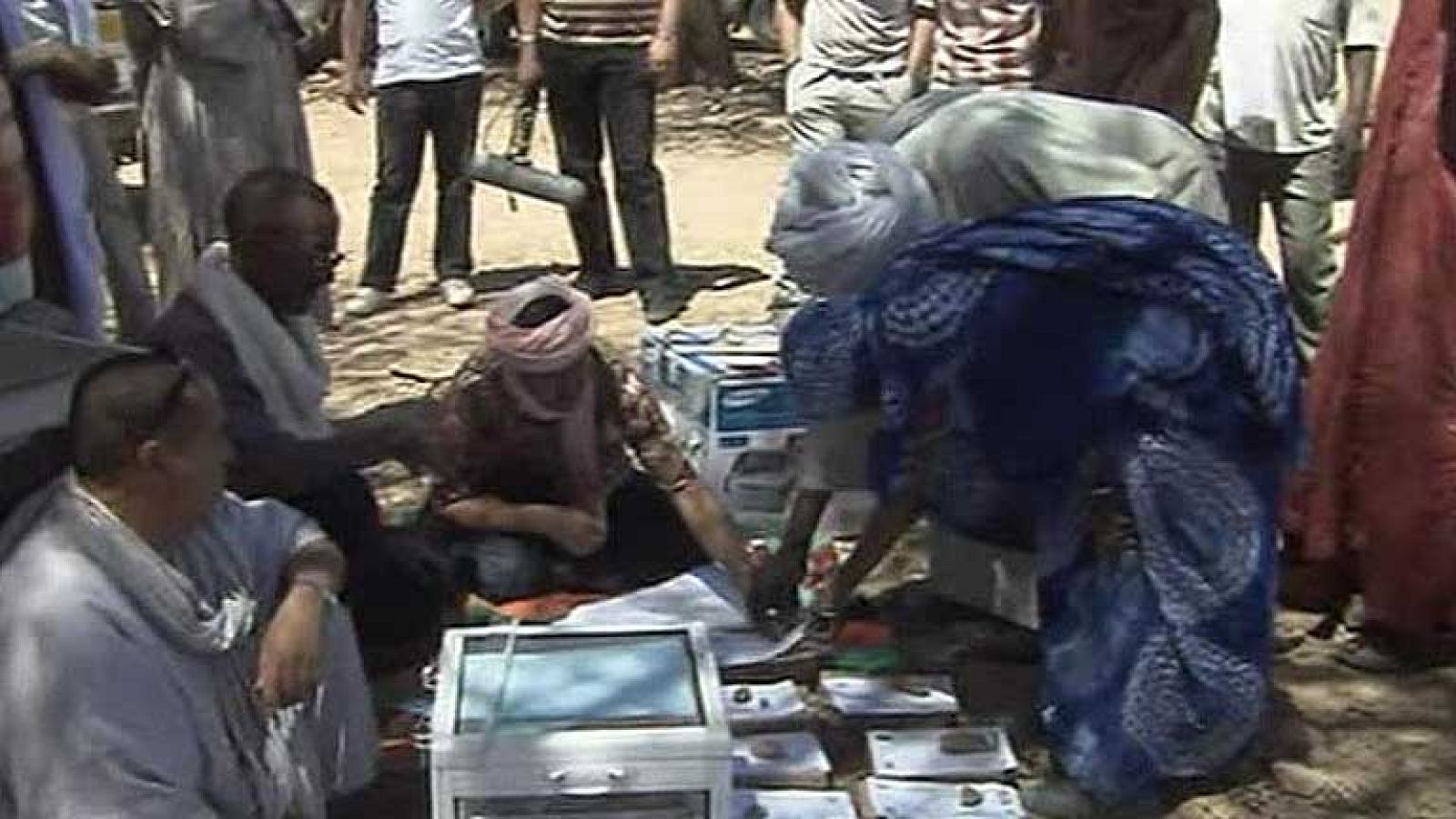 Los islamistas moderados favoritos para las elecciones legislativas en Argelia