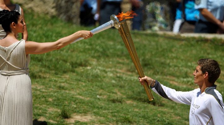 Londres 2012 - La llama olímpica ya está en marcha