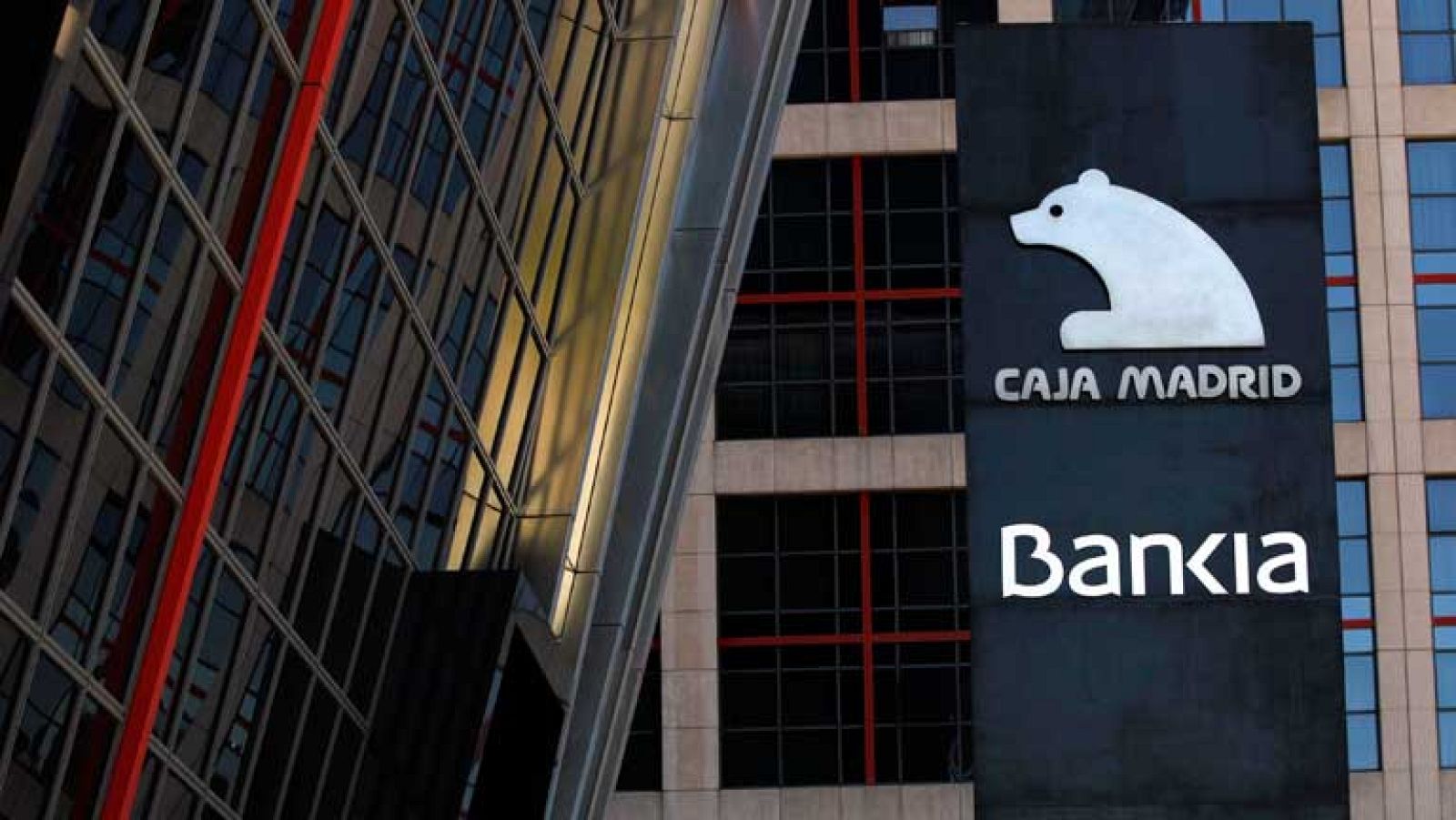 Bankia pondrá fin a su proyecto de fusión y entra en el capital público