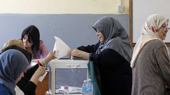 Telediario 1 - Elecciones en Argelia