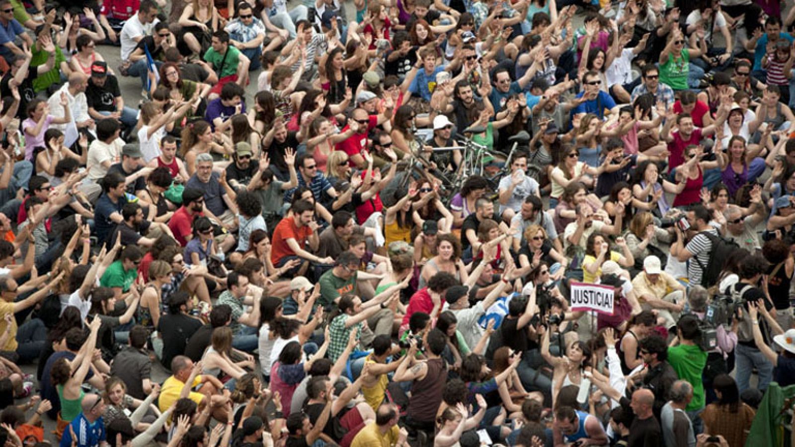 Telediario 2 en cuatro minutos - 13/05/12