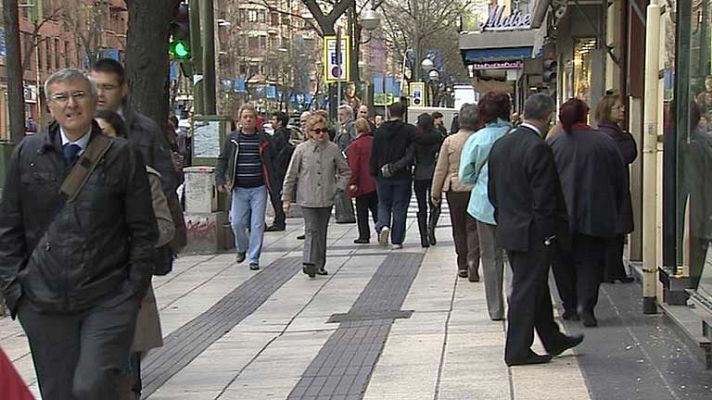 Telediario 1 - Las cajas dan sus provisiones