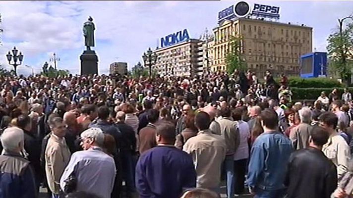 Telediario 1 - En Moscú, protestas contra Putin