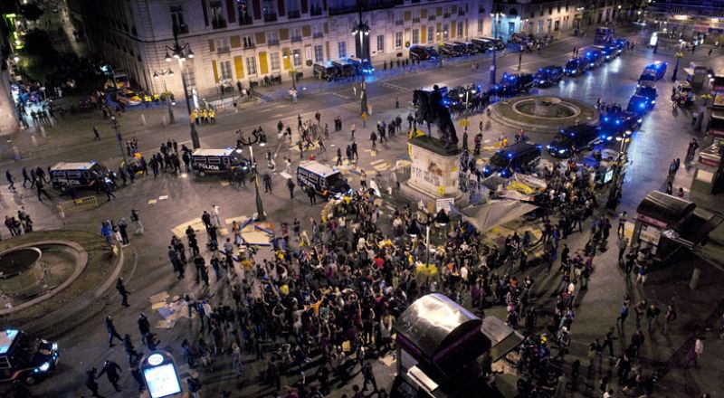 DESALOJO INDIGNADOS 15M PUERTA DEL SOL