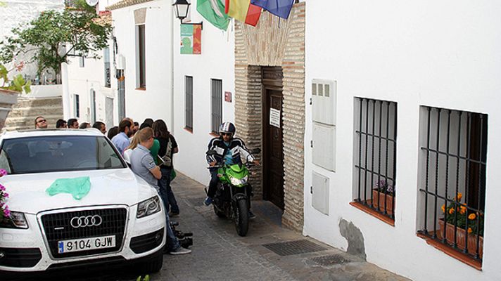 Telediario 1 - Detenido el exalcalde de Casares (Málaga) Juan Sánchez (IU) en una operación anticorrupción