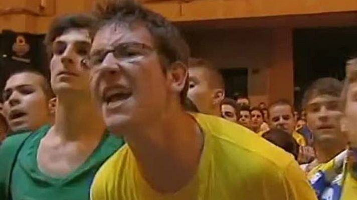 Telediario 1 - Aficionados del Villarreal increpan a los jugadores