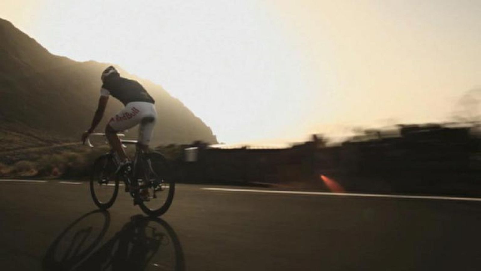 Josef Ajram, todo un 'ironman' en las Canarias