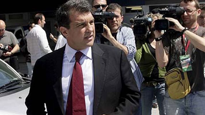 Telediario 1 - Laporta vuelve a arremeter contra la directiva del Barça
